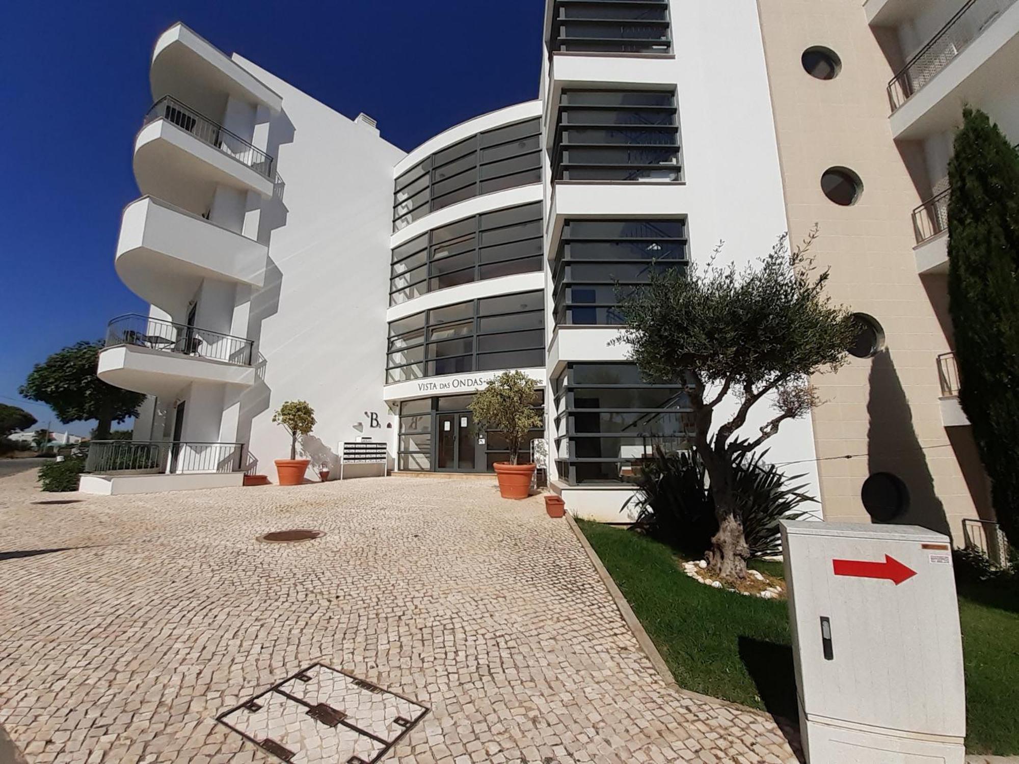 Charming Flat 10 Min Walk To Beach Apartment Albufeira Exterior photo